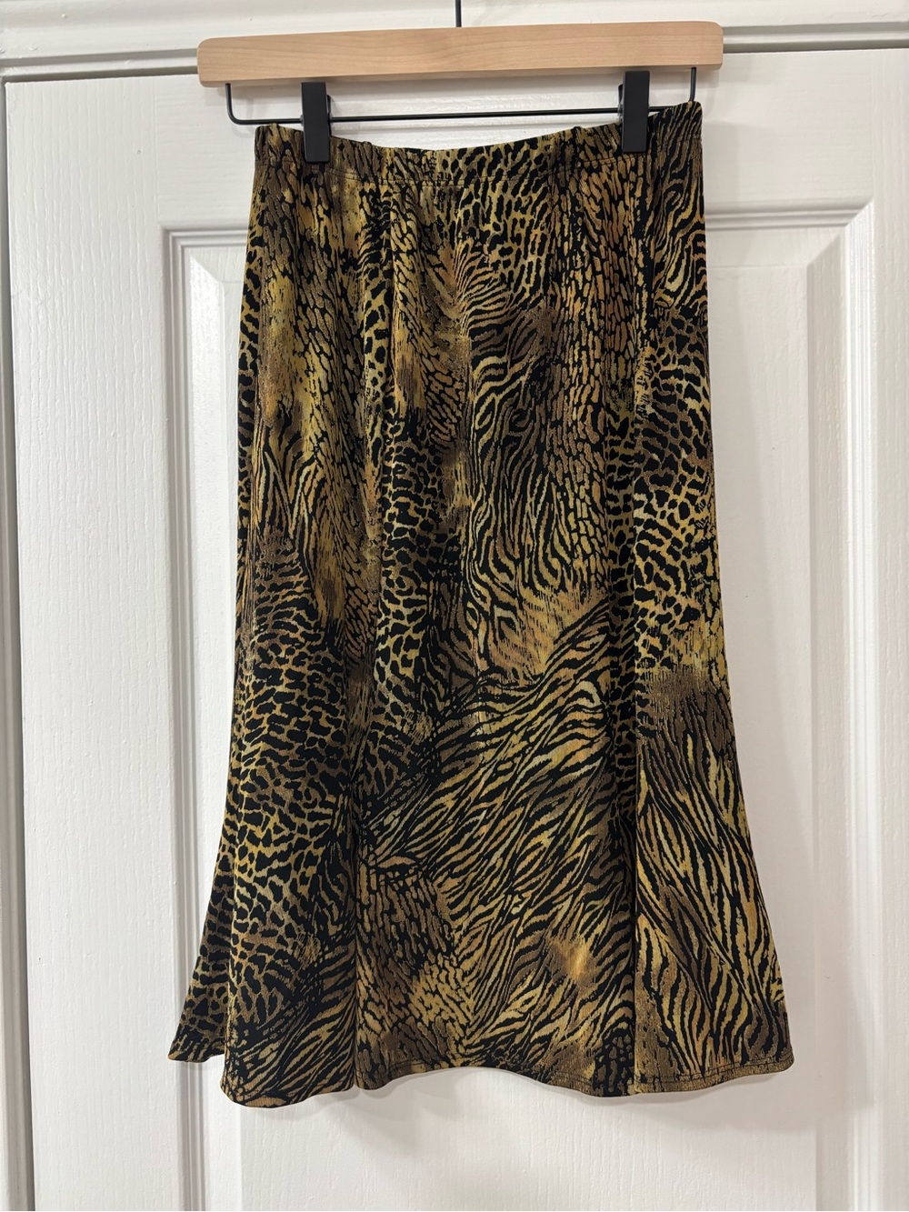 Animal-Print Midi Skirt in Black and Gold-Tone
